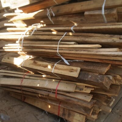 Củi gỗ tạp từ thanh Pallet